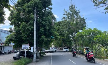 Land on Rembiga Road, downtown Mataram