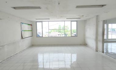 Multipurpose Warehouse for Rent in Maguwoharjo Area Near Old Airport