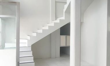 Multipurpose Warehouse for Rent in Maguwoharjo Area Near Old Airport