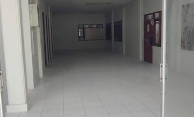 Multipurpose Warehouse for Rent in Maguwoharjo Area Near Old Airport