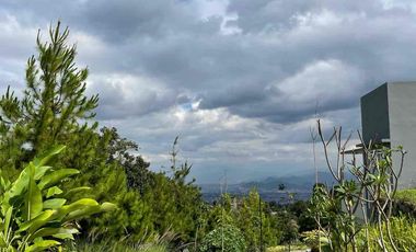 Dijual Villa Diatas Awan, Lokasi Strategis Dekat Area Wisata Dan Kereta Cepat Padalarang