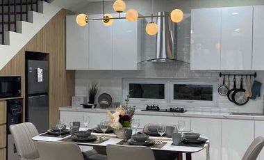 Dijual Villa Diatas Awan, Lokasi Strategis Dekat Area Wisata Dan Kereta Cepat Padalarang