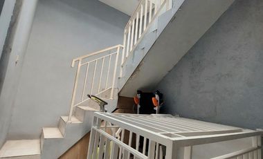 For Sell House 100 Meter SHM House in Graha Raya area, Semi Furnished