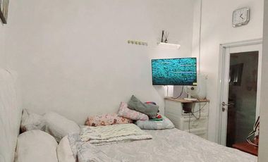 For Sell House 100 Meter SHM House in Graha Raya area, Semi Furnished