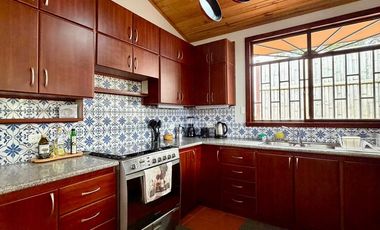 Casa amoblada en venta en Malacatos sector La Granja