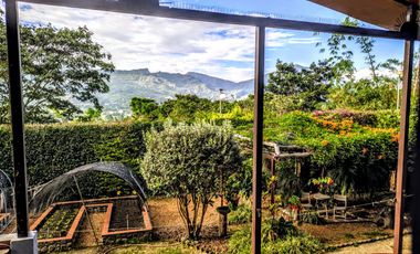 Casa amoblada en venta en Malacatos sector La Granja