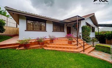Casa amoblada en venta en Malacatos sector La Granja