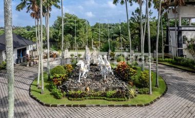 Exquisite Freehold Resort-Style Villa Complex in Nyambu – A Private Haven of Elegance, Nature, and Investment Potential in Bali’s Property Market