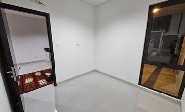 Disewakan rumah cantik luas dan siap huni di Wisteria Metland Menteng Cakung Jakarta Timur