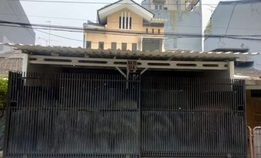 DiSewakan Rumah 2 Lantai Di Kelapa Hibrida , Kelapa Gading