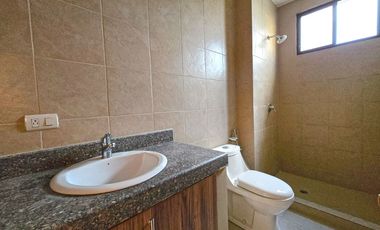 Alquiler de Suite de 2 Ambientes y Garaje de Estreno - Kennedy Norte, Guayaquil