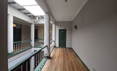 En Venta Casa Rentera Patrimonial con Alto Retorno a Metros del Parque Calderón