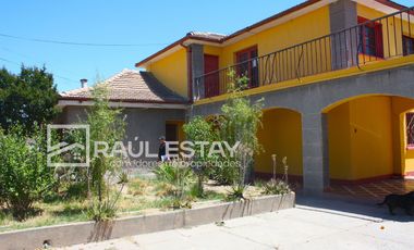 ARRENDAMOS Casa de gran tamaño con extenso terreno ideal instituciones o empresas