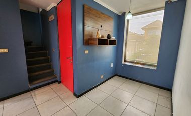 Se vende acogedora casa en Las Tinajas de Machali