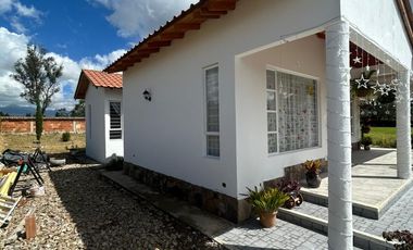 SE VENDE CASA EN CONJUNTO CERRADO EN TUTA