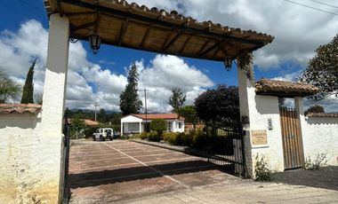 SE VENDE CASA EN CONJUNTO CERRADO EN TUTA