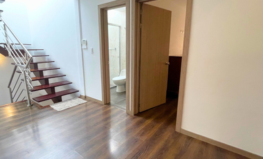 En Renta Bonita y Moderna Casa Amoblada, Sector Ricaurte, Cuenca