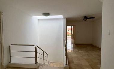 Casa en renta en Urbanizacion Rio Grande, Samborondón