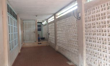 DIJUAL RUMAH JALAN NATUNA BELAKANG KANTOR BPN PALEMBANG – 200 meter ke Jl. Kapten A Rivai