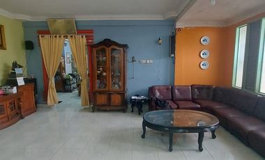 DIJUAL RUMAH JALAN NATUNA BELAKANG KANTOR BPN PALEMBANG – 200 meter ke Jl. Kapten A Rivai
