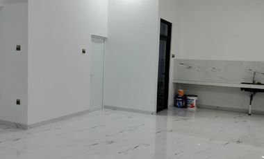 Harga Miring! Rumah 2 Lantai di Boulevard Hijau, Termurah di Kelasnya (73435 ER)