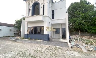 RUMAH MEWAH 2 LANTAI DI GODEAN DEKAT PUSAT KOTA YOGYAKARTA