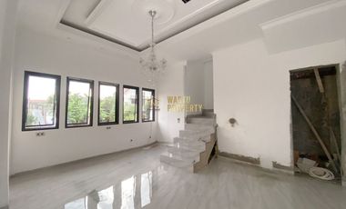 RUMAH MEWAH 2 LANTAI DI GODEAN DEKAT PUSAT KOTA YOGYAKARTA