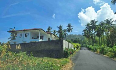 Dijual villa klasik