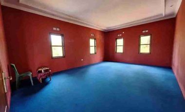 Dijual villa klasik