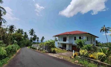 Dijual villa klasik