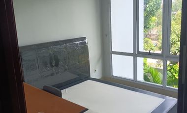 Disewakan Murah Puri Mansion Apt Town House Semi Furnish Uk. 142m2