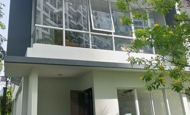 Disewakan Murah Puri Mansion Apt Town House Semi Furnish Uk. 142m2