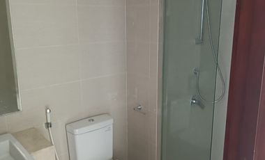 Disewakan Murah Puri Mansion Apt Town House Semi Furnish Uk. 142m2