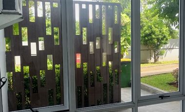 Disewakan Murah Puri Mansion Apt Town House Semi Furnish Uk. 142m2