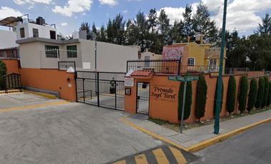 REMATE EN CUAUTITLÁN IZCALLI: Propiedad en Claustros de San Miguel. ¡Ubicación Estratégica y Precio Bajo!