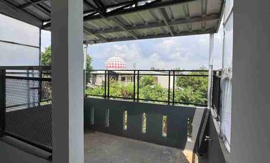 Di sewakan Rumah 3 Lantai Dj Margahayu bandung