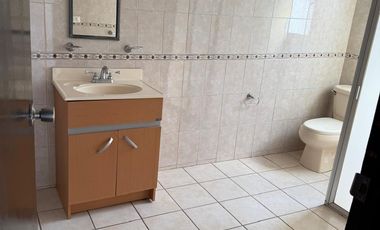 Casa en Venta en colonia Valle de los Pinos, Tlalnepantla de Baz.