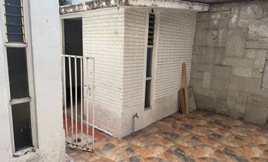 Casa en Venta en colonia Valle de los Pinos, Tlalnepantla de Baz.