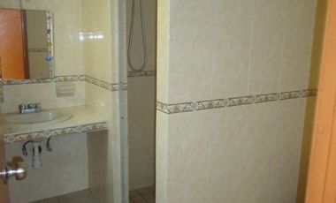 Casa en renta tipo duplex en Planta Baja 3 recámaras, jardín. Espacios amplios.