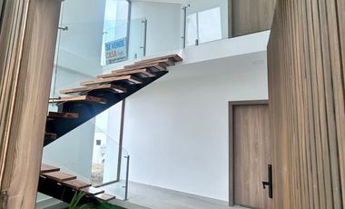 SE VENDE HERMOSA CASA EN JAMA, MANABÍ