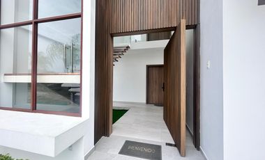 SE VENDE HERMOSA CASA EN JAMA, MANABÍ