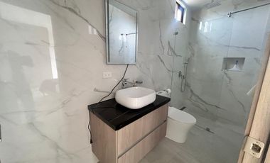 SE VENDE HERMOSA CASA EN JAMA, MANABÍ