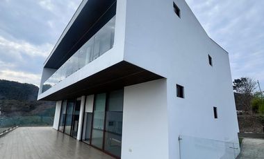 SE VENDE HERMOSA CASA EN JAMA, MANABÍ