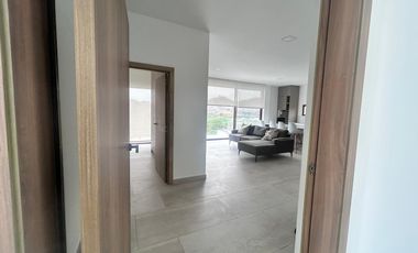 SE VENDE HERMOSA CASA EN JAMA, MANABÍ