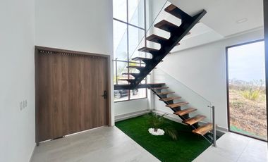 SE VENDE HERMOSA CASA EN JAMA, MANABÍ