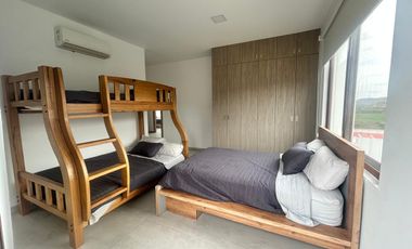 SE VENDE HERMOSA CASA EN JAMA, MANABÍ