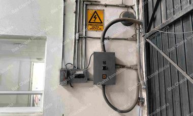 Bodega de 1080 M2 con Luz Trifásica a dos minutos de Autopista México Puebla y Calzada Zaragoza