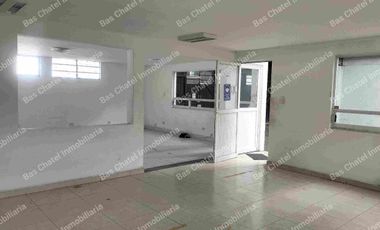 Bodega de 1080 M2 con Luz Trifásica a dos minutos de Autopista México Puebla y Calzada Zaragoza