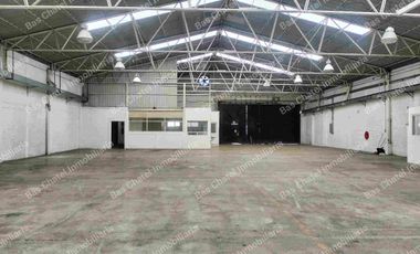 Bodega de 1080 M2 con Luz Trifásica a dos minutos de Autopista México Puebla y Calzada Zaragoza