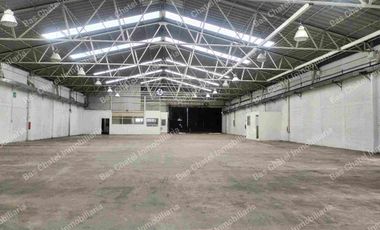 Bodega de 1080 M2 con Luz Trifásica a dos minutos de Autopista México Puebla y Calzada Zaragoza
